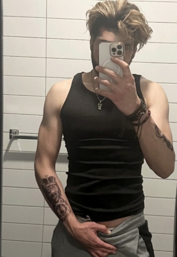 Frank (@frank4894) — my photo № 1