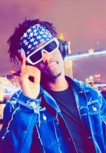 𝑯𝒂𝒔𝒉𝒆𝒆𝒎༻༆༻🎶 (@hasheem0) — my photo № 1