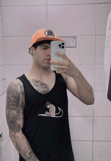 Alejandro (@alejandro1781) — my photo № 1