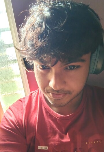 Aniket (@aniket185) — my photo № 1