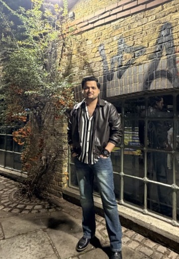 Anurag Bhardwaj (@anurag0607) — my photo № 1