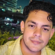 José Ernesto 32 Abu Dhabi