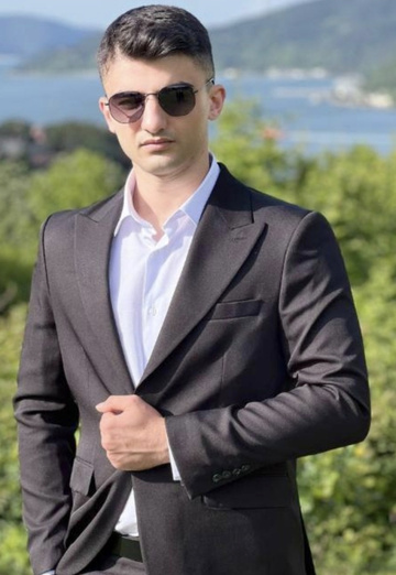 Benim fotoğrafım - Kenan, 22  Bakü şehirden (@kenan2089)