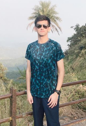 Eashaan Dhillon (@eashaandhillon) — my photo № 2