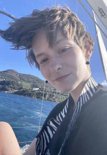 Mira (@mirasett) — my photo № 1