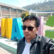 Byron 39 Quito