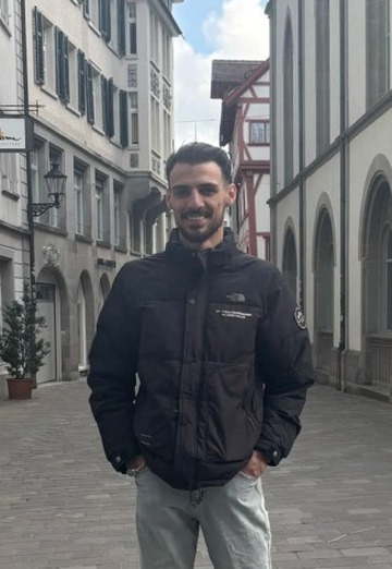 Hussein (@hussein401) — my photo № 1