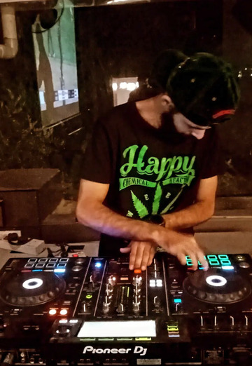 hitech house (@hitechhouse) — my photo № 2